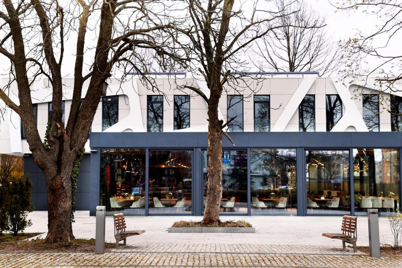 Artisan Park Bed & Breakfast Костжин над Одрон Екстериор снимка